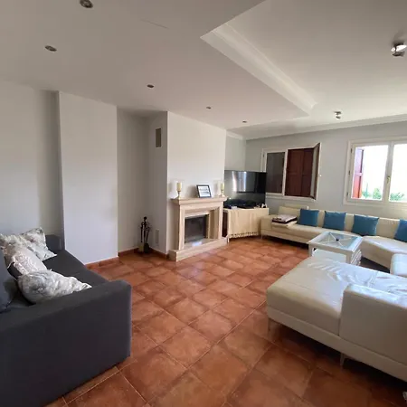 Country house Caserio Goitisolo, Piscina, Jacuzzi, Sauna Y Gimnasio En La Reserva De La Biosfera De Urdaibai
