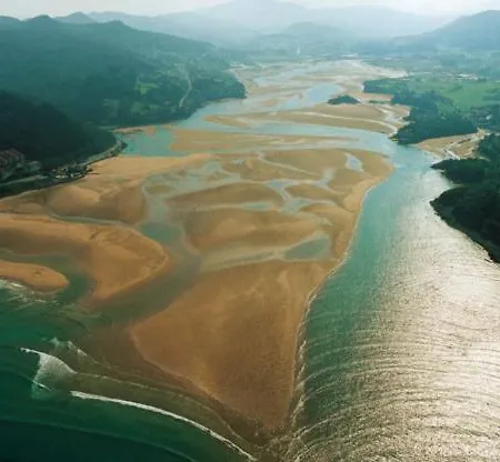 乡村民宿 Caserio Goitisolo, Piscina, Jacuzzi, Sauna Y Gimnasio En La Reserva De La Biosfera De Urdaibai